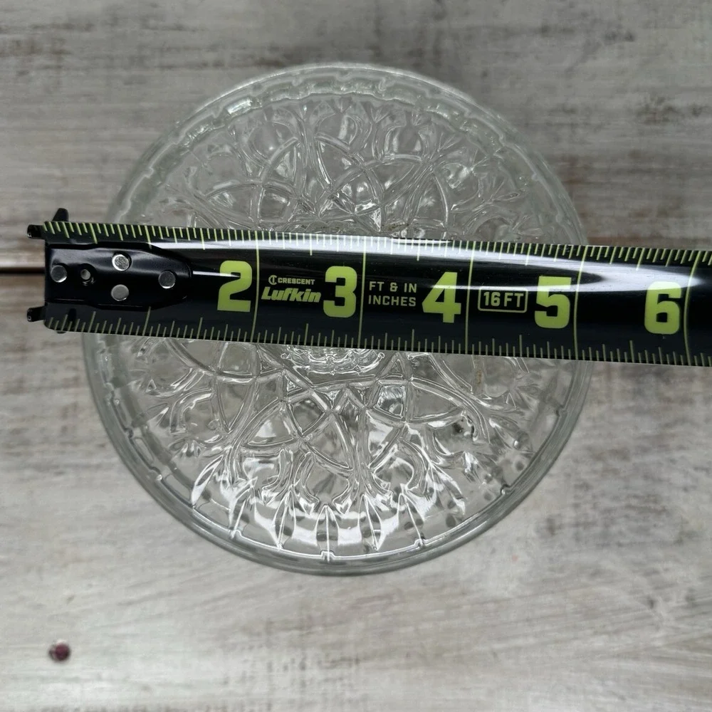 BEAUTIFUL VINTAGE CANDY DISH WITH LID‎ EUC